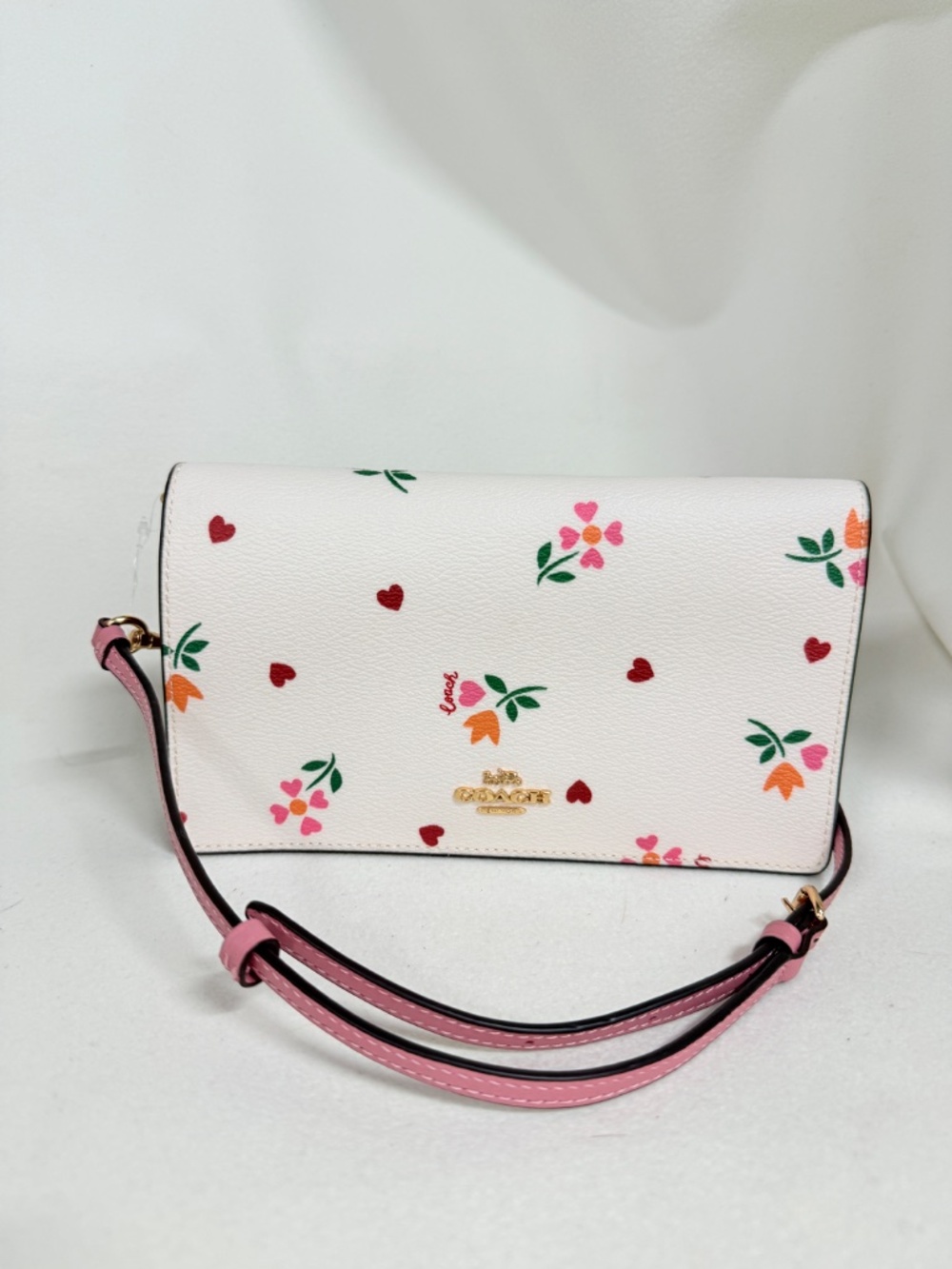 coach Anna Foldover Clutch Crossbody With Heart Petal Print c7657